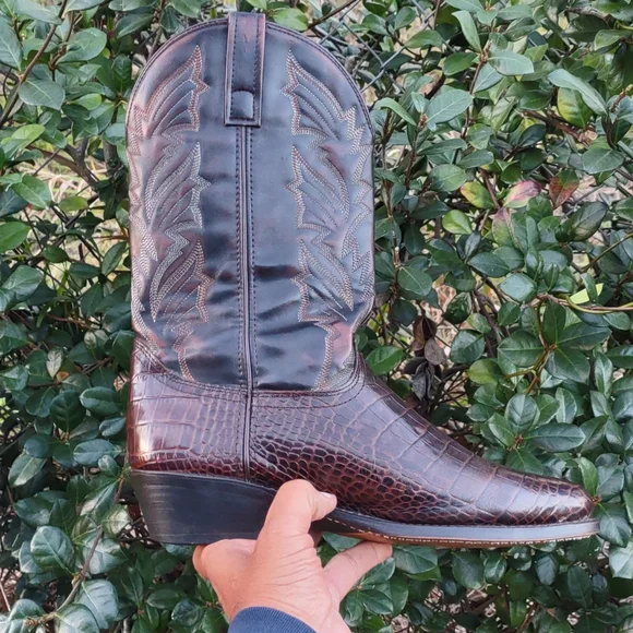 Laredo Men\'s Swampy Western boot in Dark Brown Crocodile Print Laredo 7898 main image 4